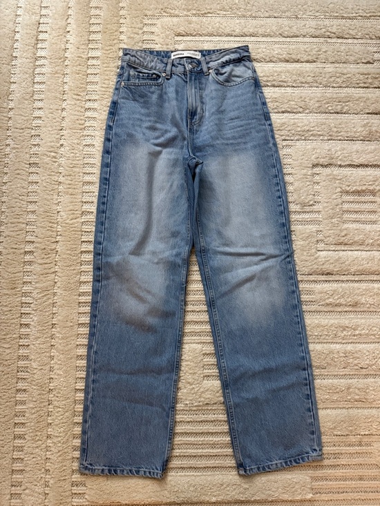 Bershka Denim - Bershka High Rise Straight Leg Jeans - Light Blue